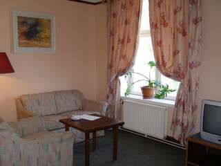 Отель Hotel Victoria Пярну Люкс-3